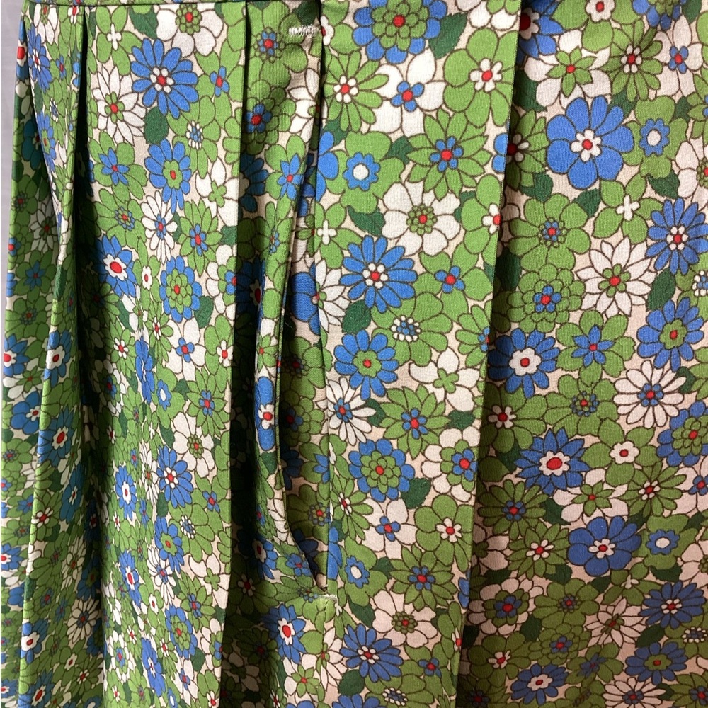 NWT Tory Burch Vintage Bouquet Printed Performance Pleated Golf Dress; Size: S - Picture 7 of 15
